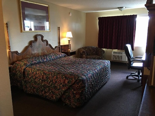 Cedars Inn Lewiston image 11